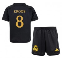 Maglie da calcio Real Madrid Toni Kroos #8 Terza Maglia Bambino 2023-24 Manica Corta (+ Pantaloni corti)